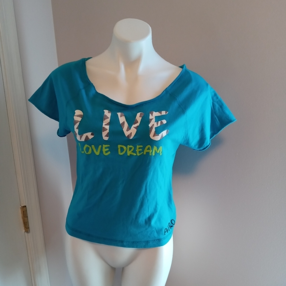 Aeropostale blue cropped Live Love Dream t-shirt